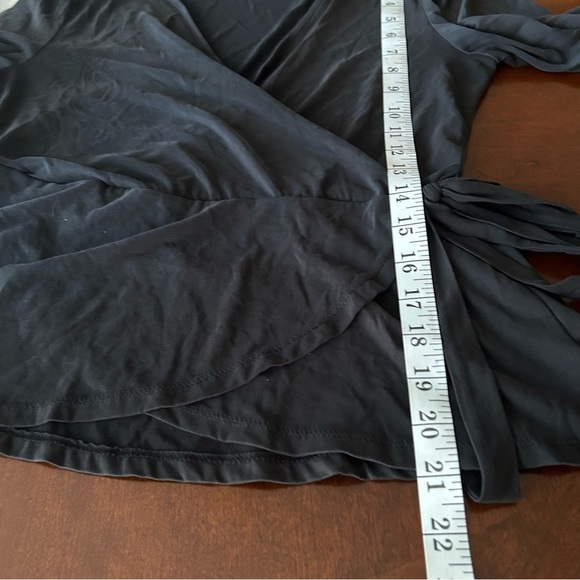 South River | Black Peplum Blouse - Picture 10 of 12